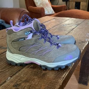 The North Face Hikers 4(6)